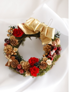 �Ԃ��v���U�[�u�h�t�����[�Ǝ����̃N���X�}�X���[�X